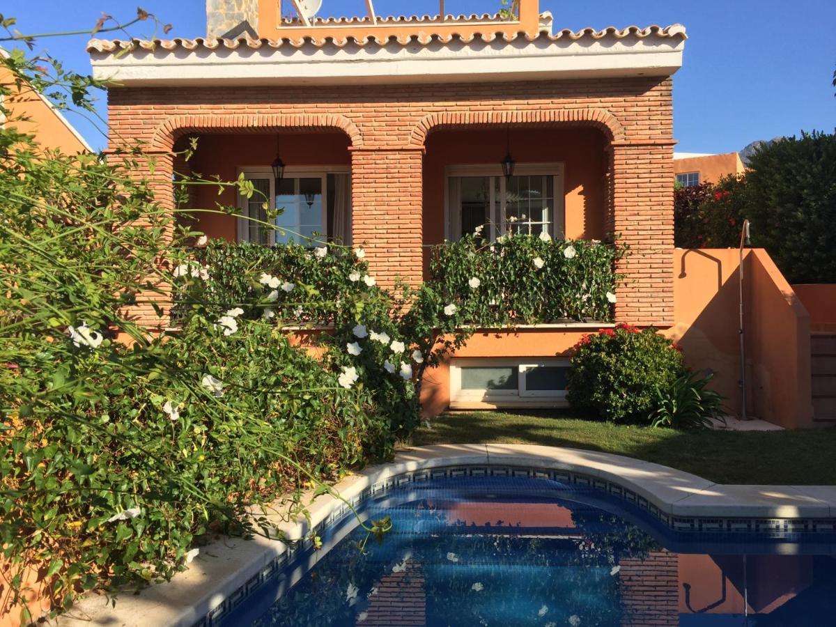 Villa With Heated Private Pool, Sea View& Turkish Sauna 贝纳尔马德纳 外观 照片